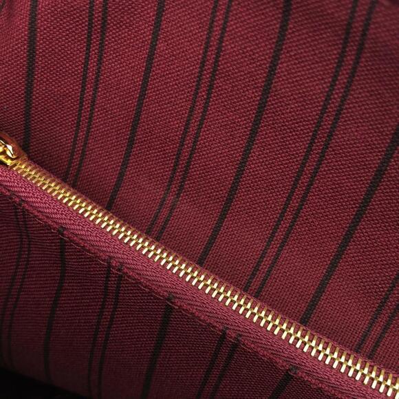 Louis Vuitton Monogram Empreinte Lumineuse PM M94046 Shoulder Bag - Picture 8 of 8